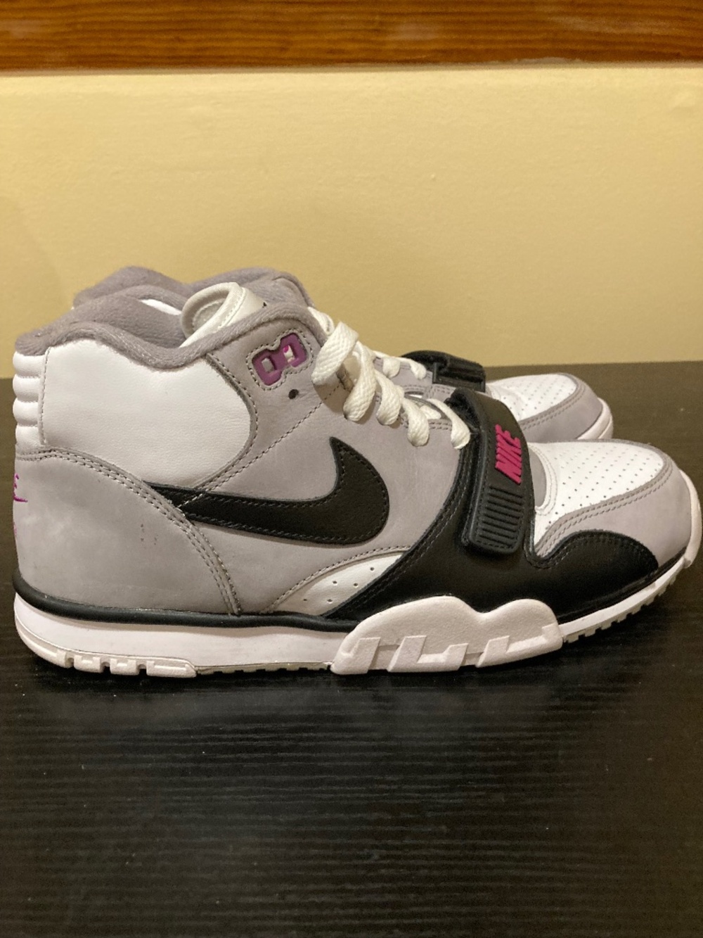 SIZE 9.5 W0MAN - Nike Air Trainer 1 Hyper Violet